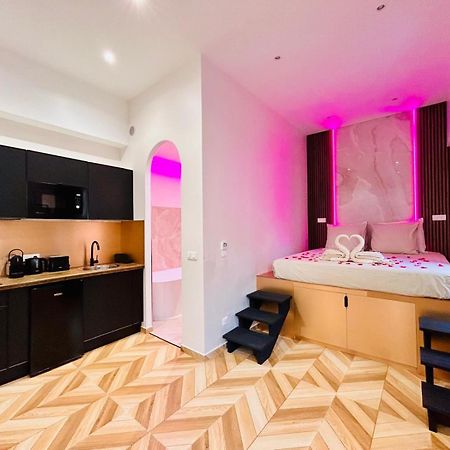 Intimate Escape - Seaside - Spa Bath - Wifi - Ac นีซ ภายนอก รูปภาพ