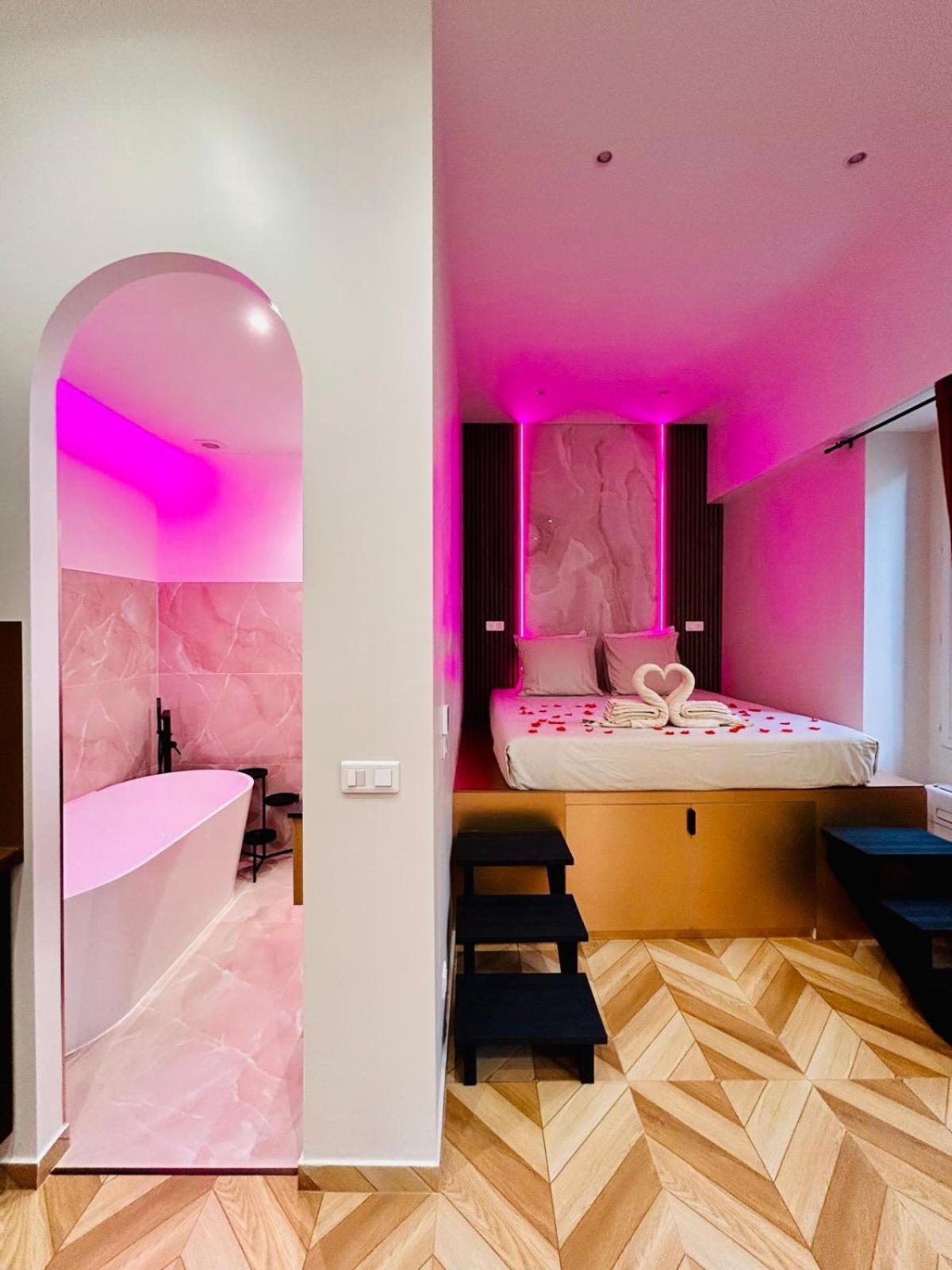 Intimate Escape - Seaside - Spa Bath - Wifi - Ac นีซ ภายนอก รูปภาพ