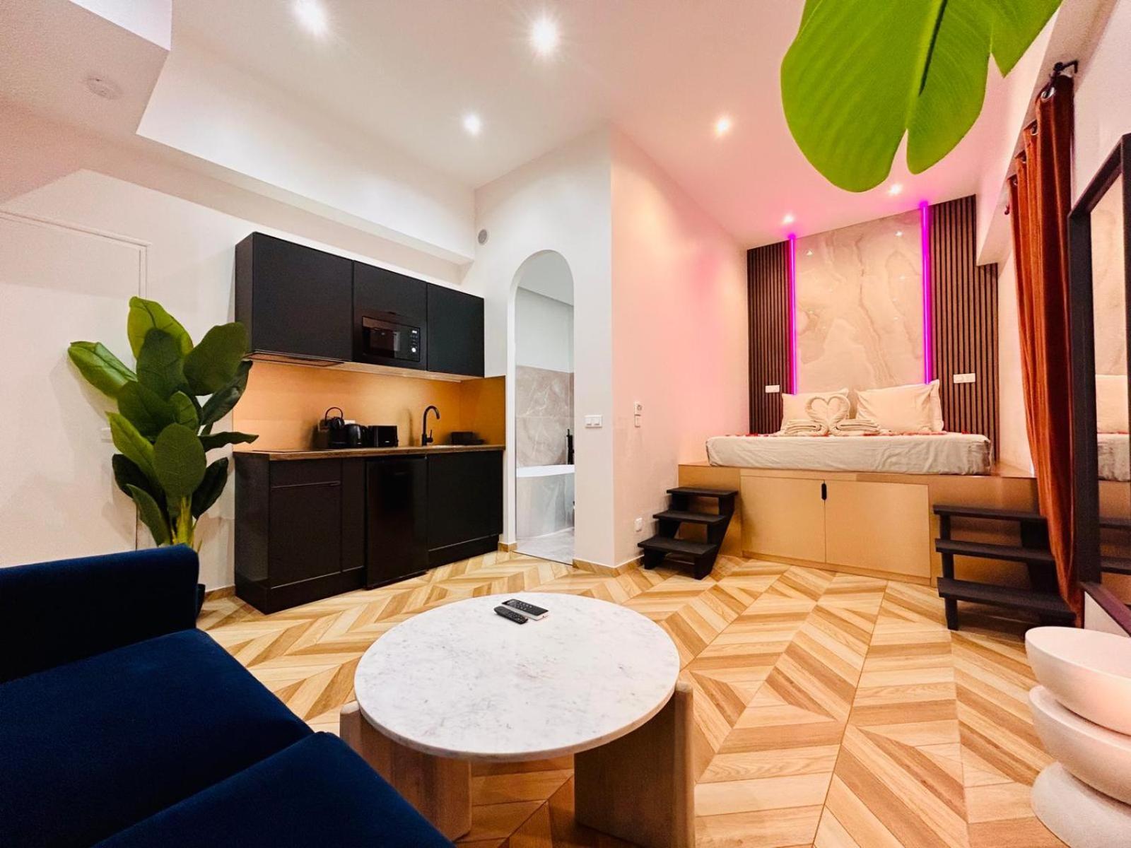 Intimate Escape - Seaside - Spa Bath - Wifi - Ac นีซ ภายนอก รูปภาพ