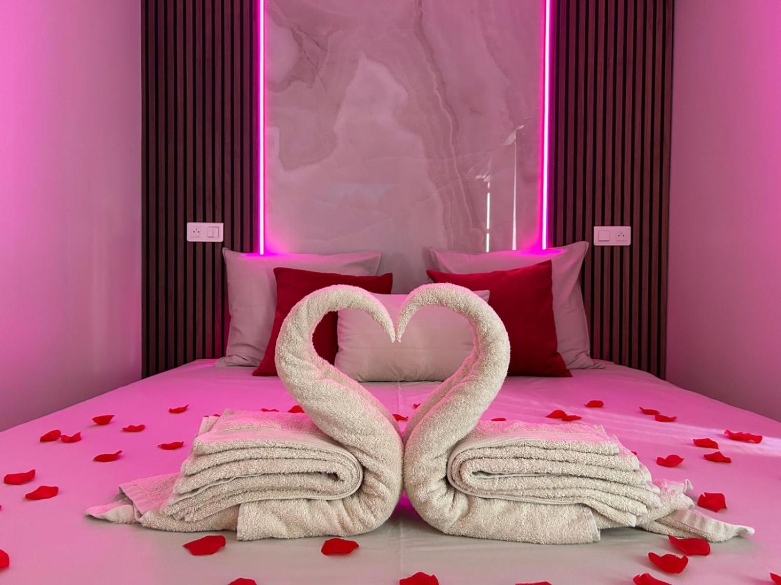 Intimate Escape - Seaside - Spa Bath - Wifi - Ac นีซ ภายนอก รูปภาพ